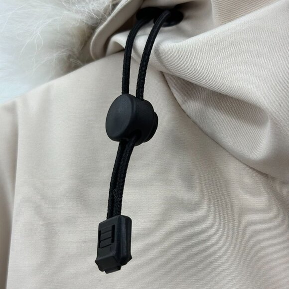 Canada Goose Expedition white Unisex Hooded Parka - Picture 8 of 9